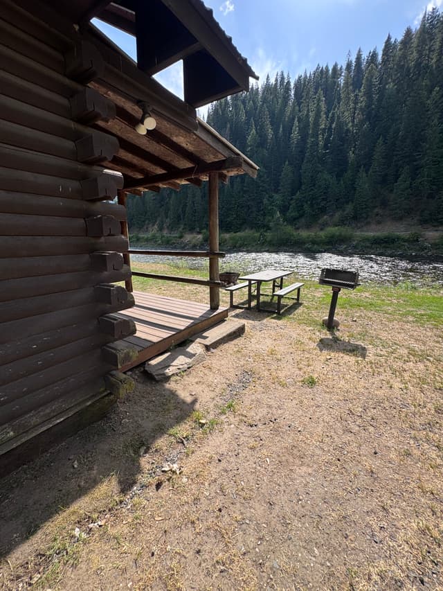 three rivers accommodations